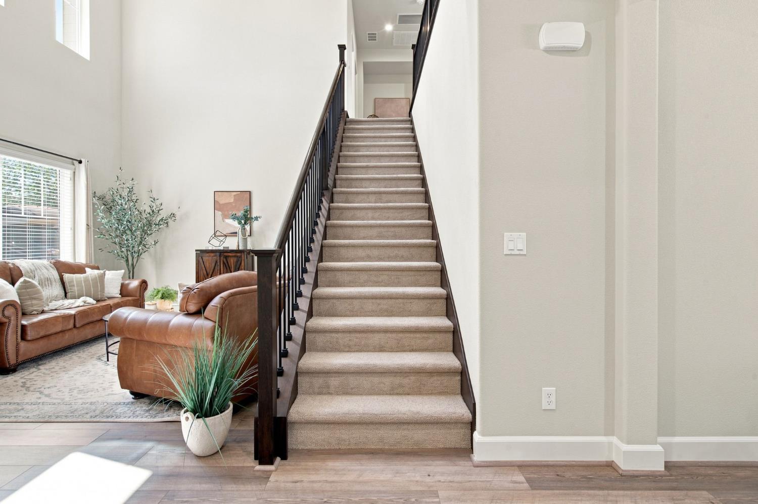 571 N Castellina Terrace
