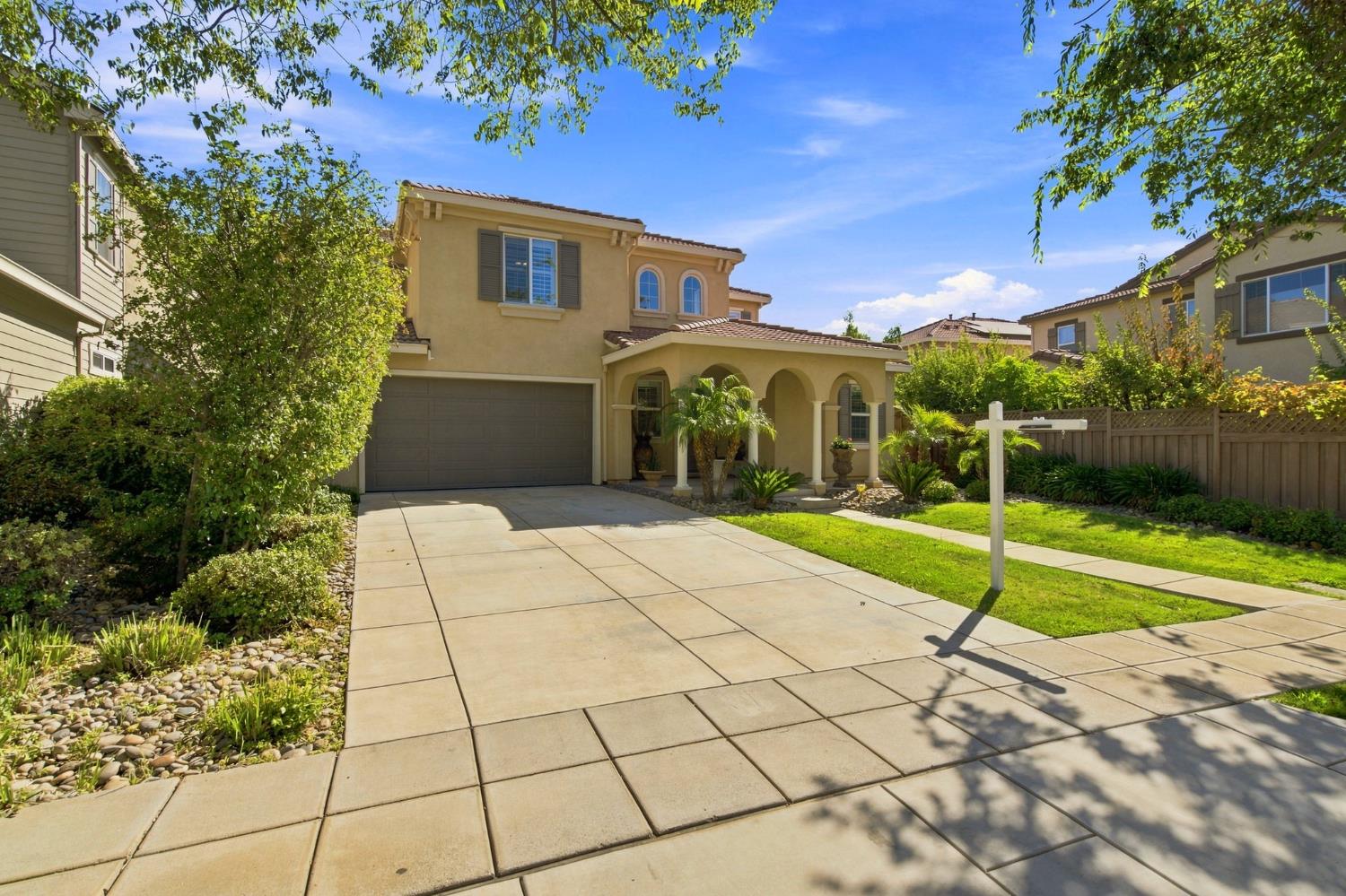 759 W Plumas Court