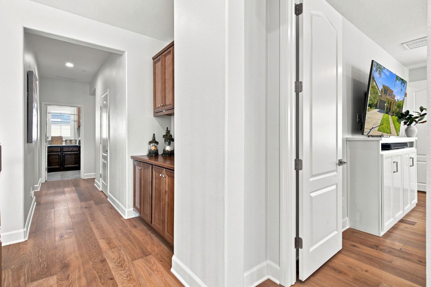 759 W Plumas Court