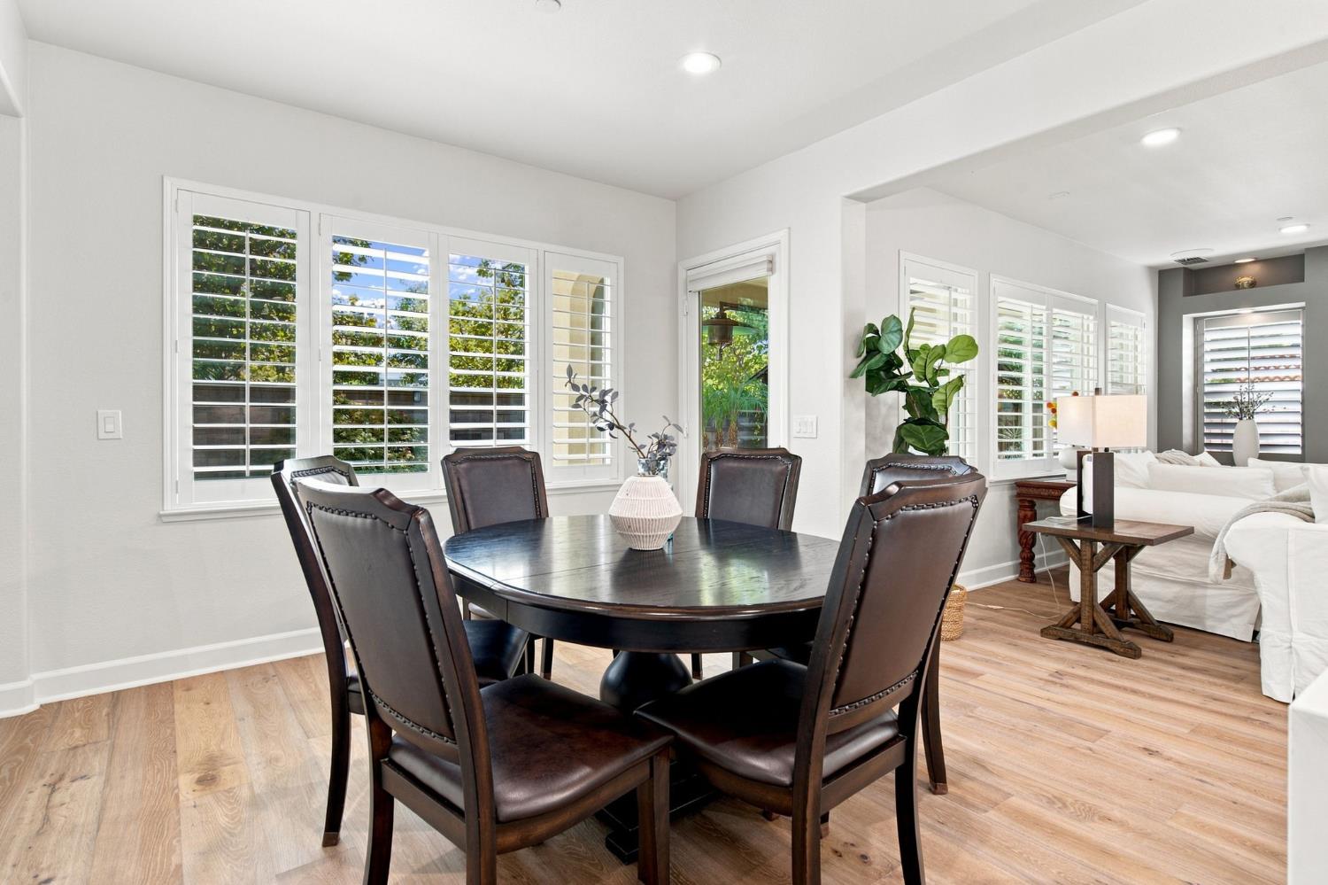 759 W Plumas Court