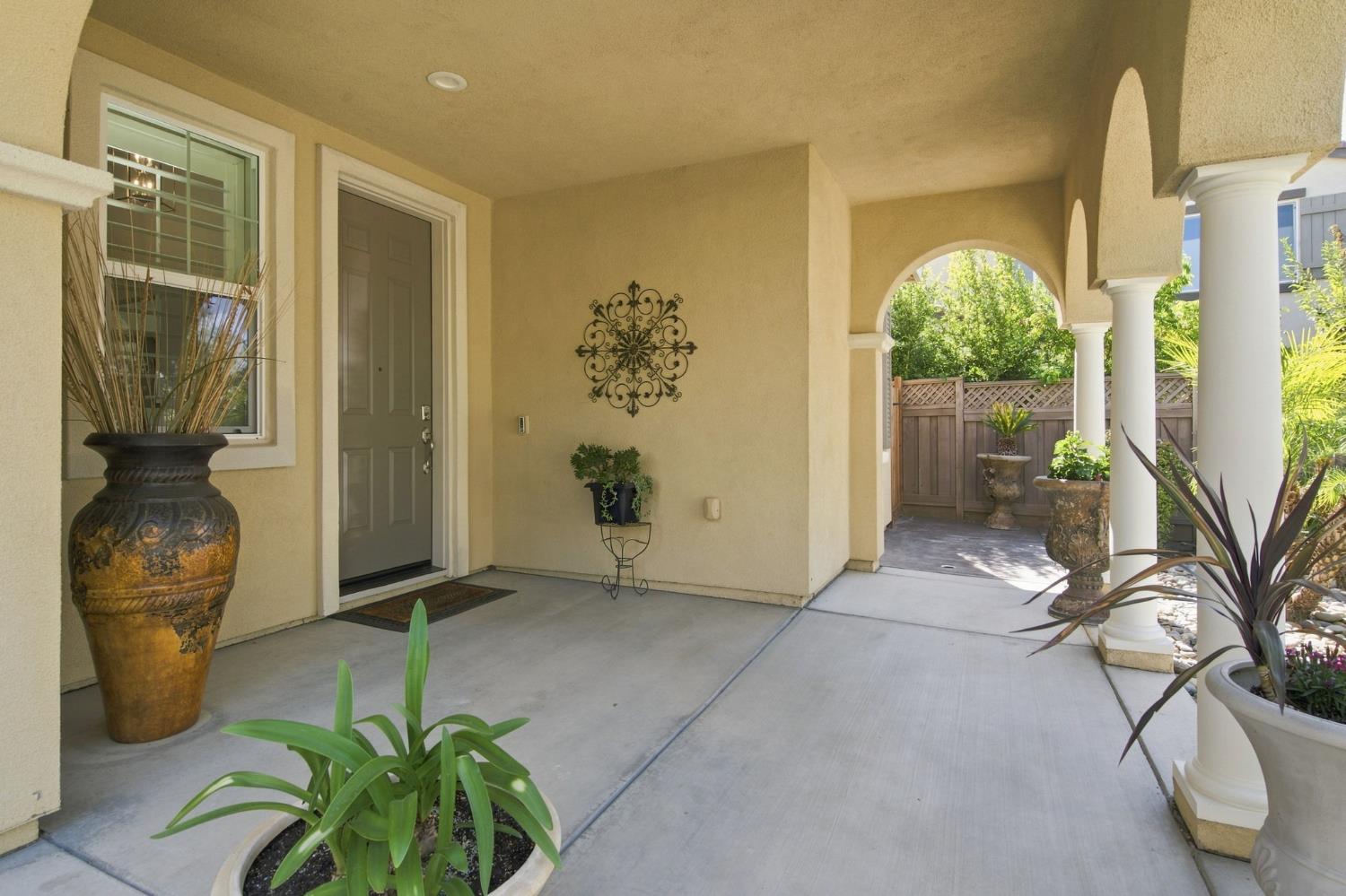 759 W Plumas Court