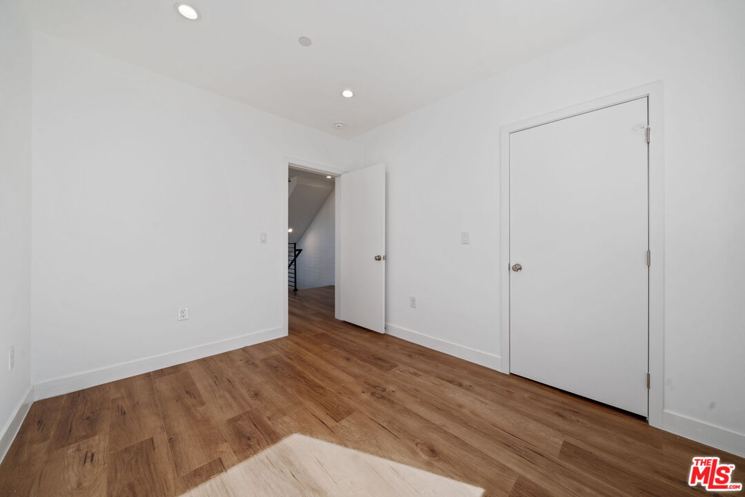 6334 Beck Ave Unit: 6334