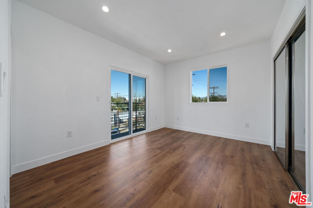 6334 Beck Ave Unit: 6334