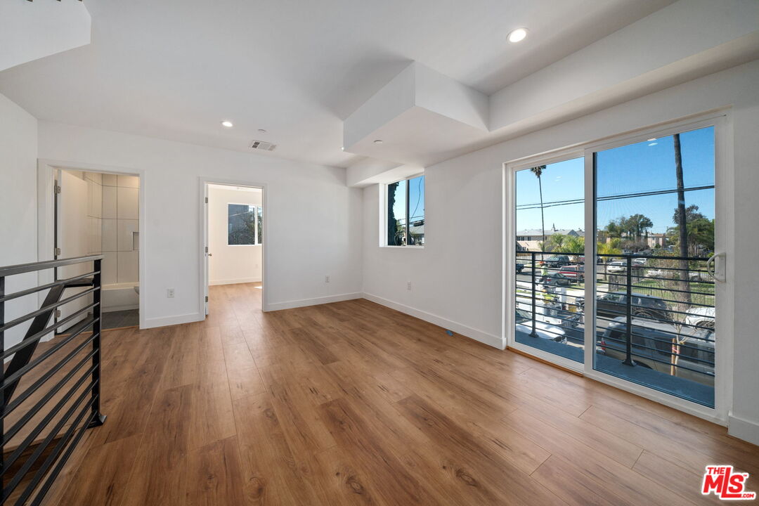 6334 Beck Ave Unit: 6334