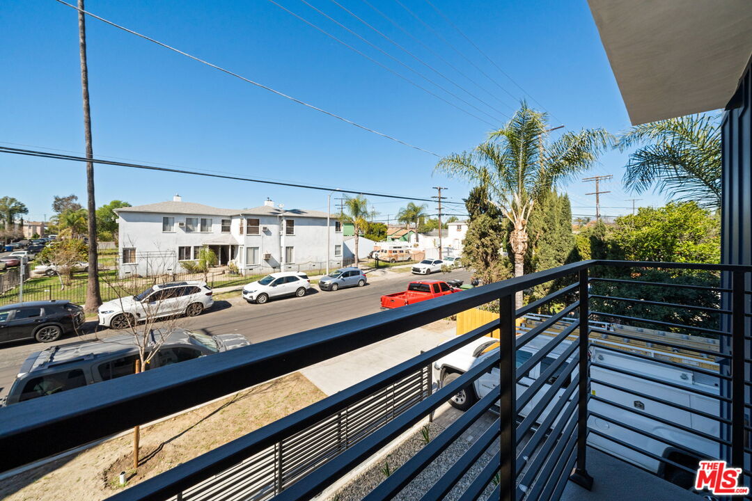 6334 Beck Ave Unit: 6334