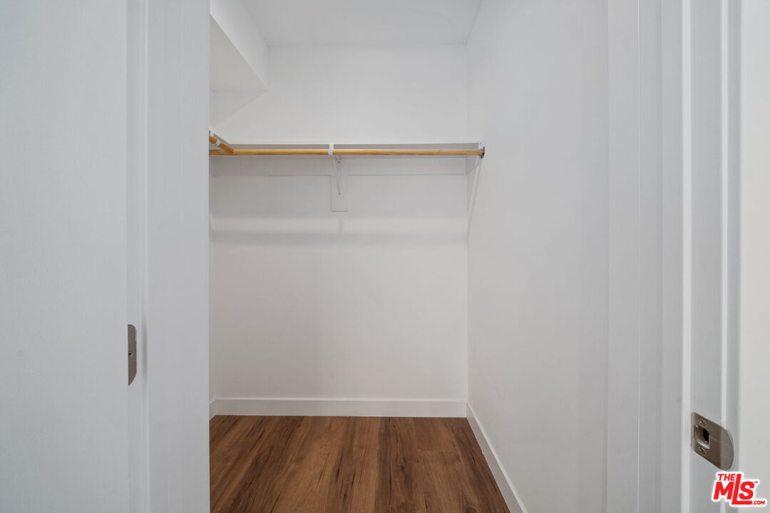 6334 Beck Ave Unit: 6334