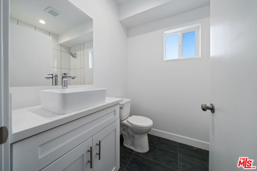 6334 Beck Ave Unit: 6334