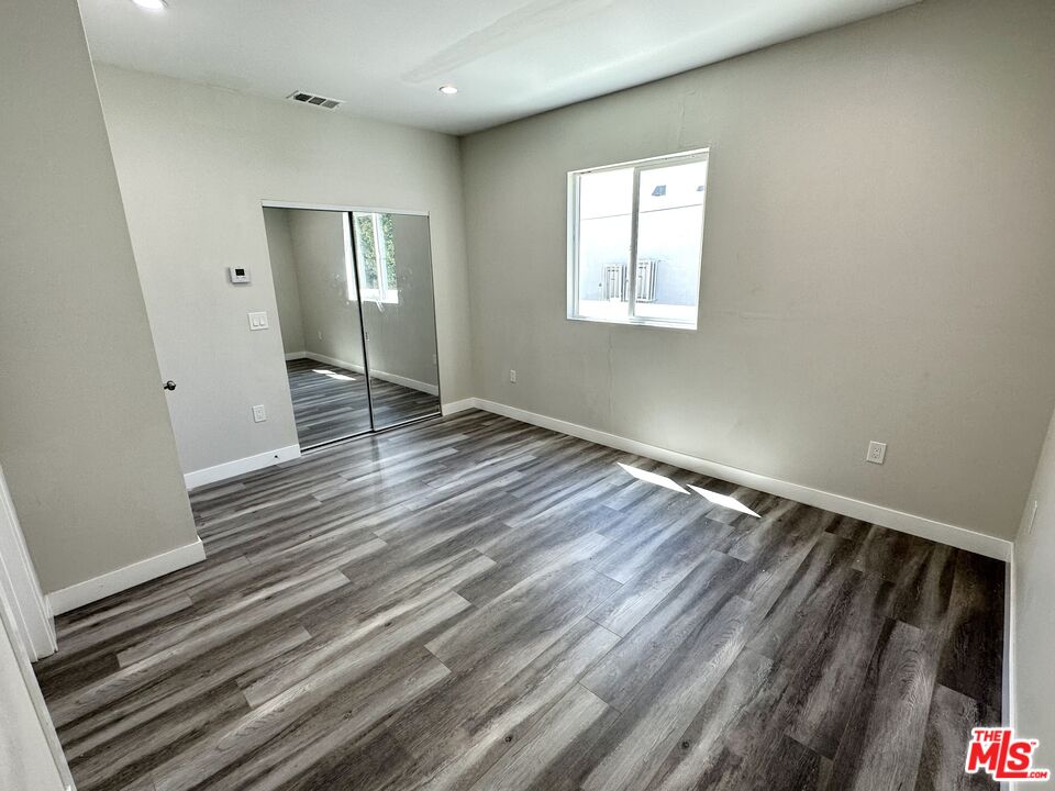 1123 Browning Blvd
