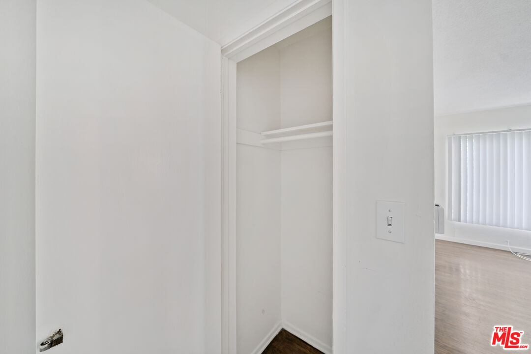 2314 S Corning Unit: 9