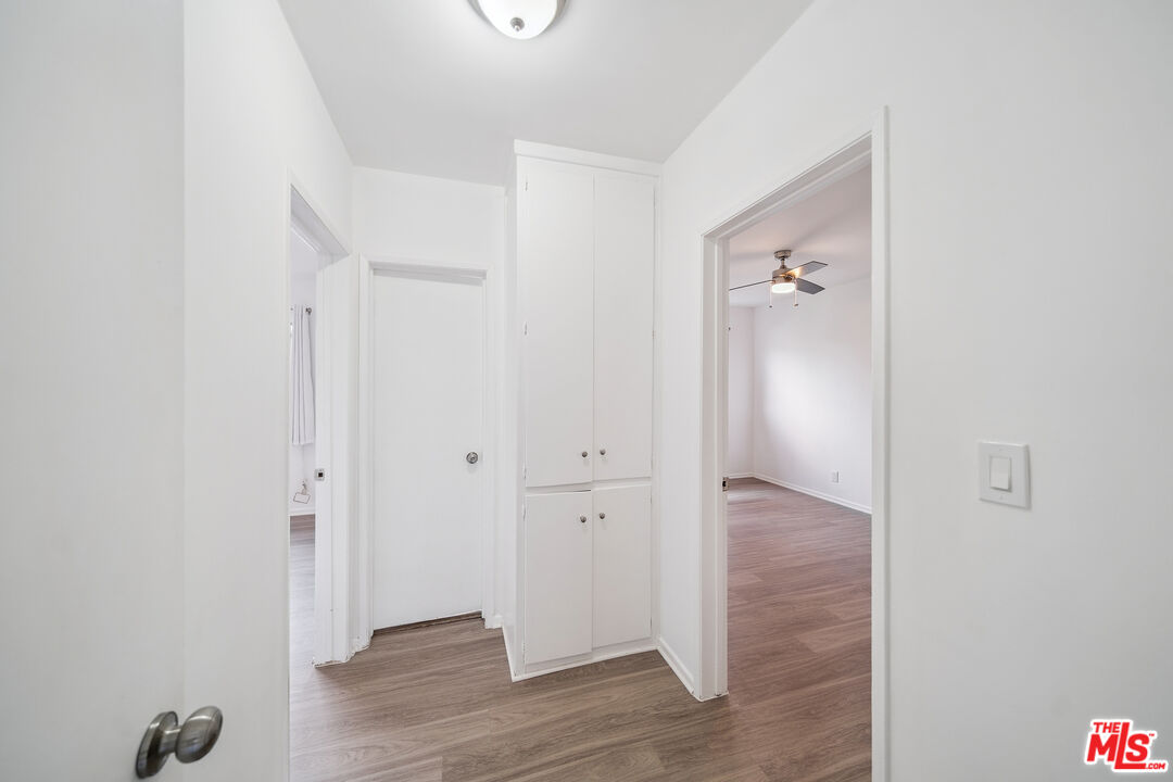 217 Carondelet Unit: 4