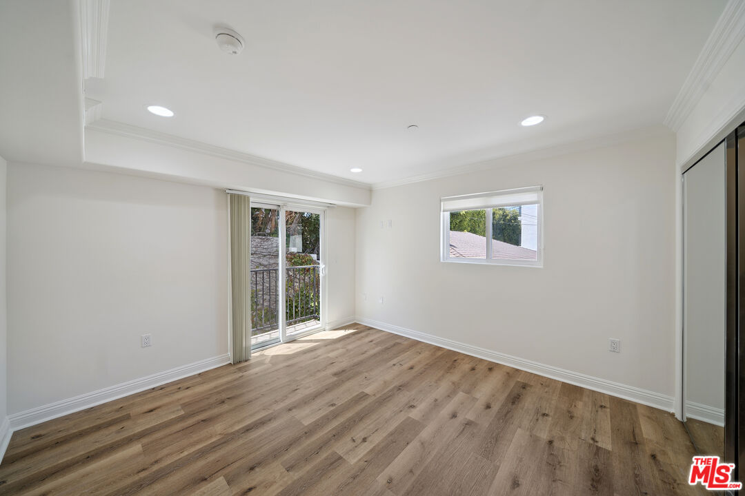 1529 S Beverly Dr. Unit: 1