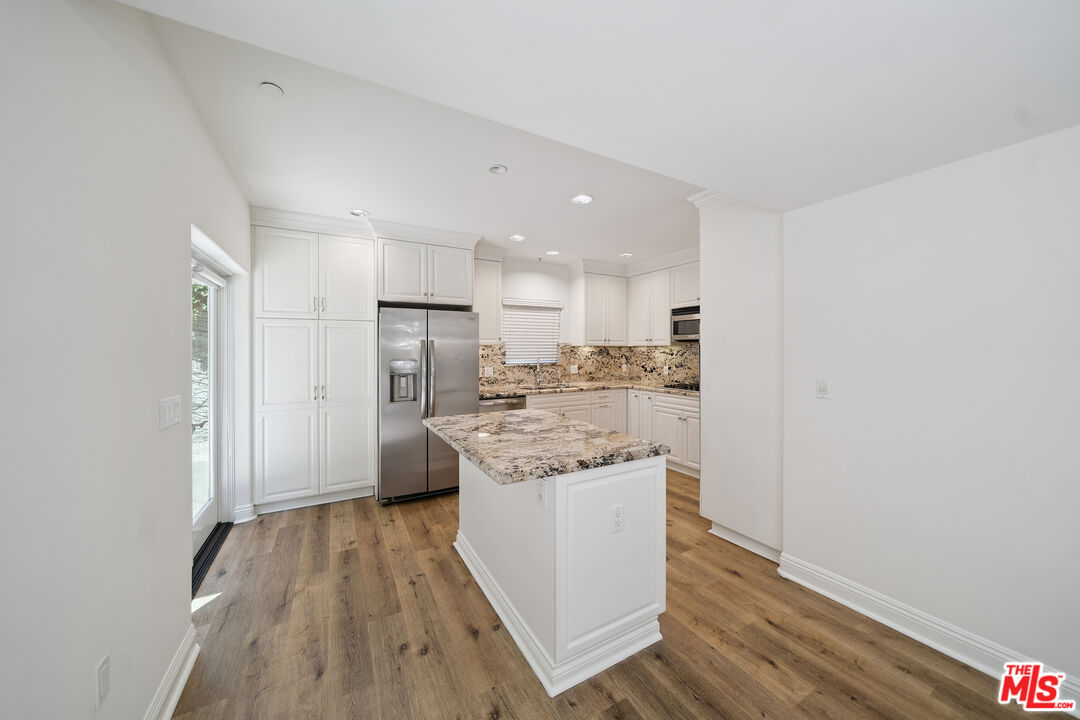1529 S Beverly Dr. Unit: 1