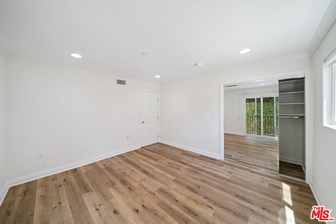 1529 S Beverly Dr. Unit: 1