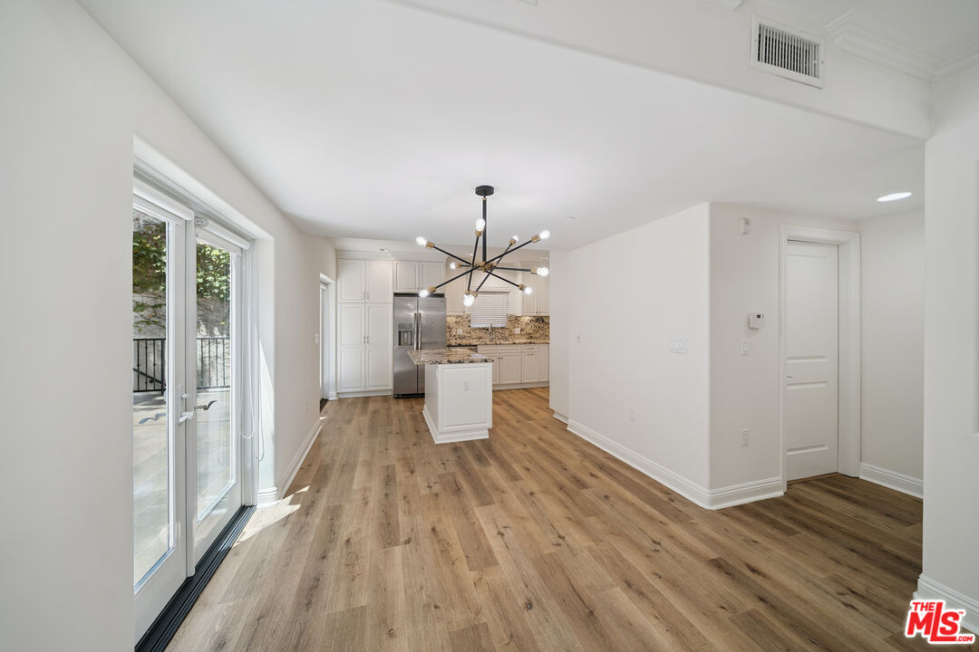 1529 S Beverly Dr. Unit: 1