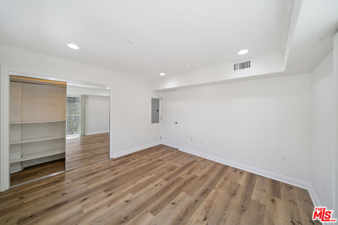1529 S Beverly Dr. Unit: 1