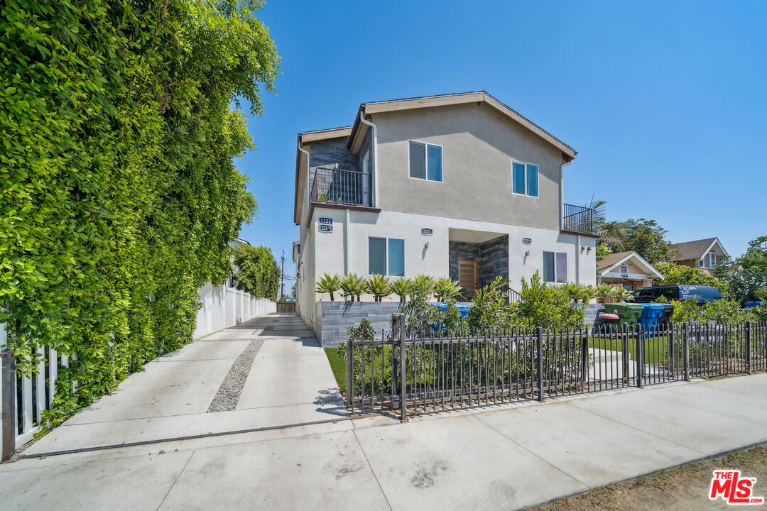 1121 Browning Blvd