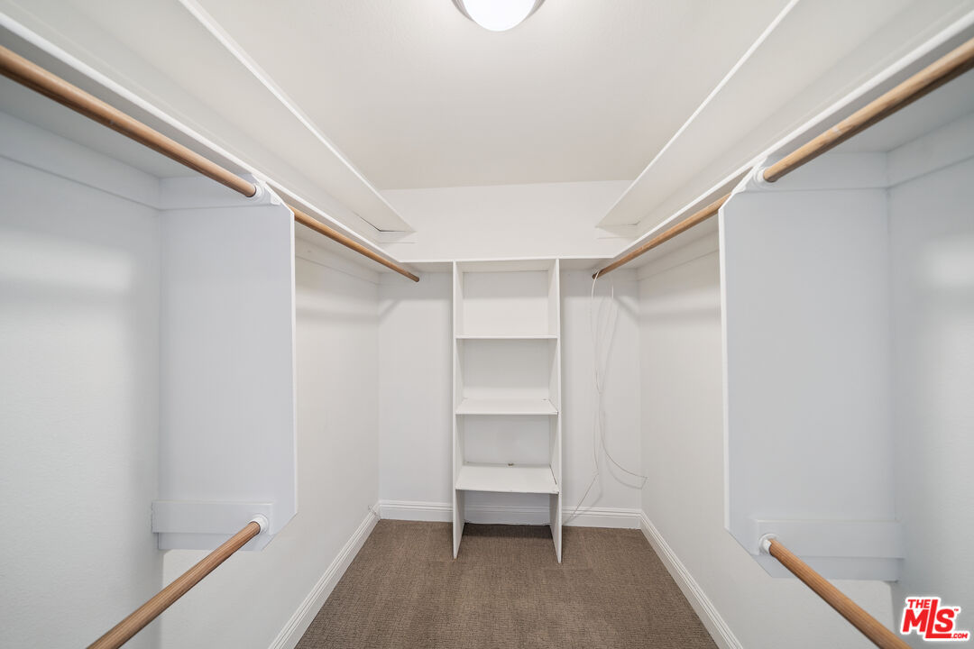 1508 Greenfield Ave Unit: 206