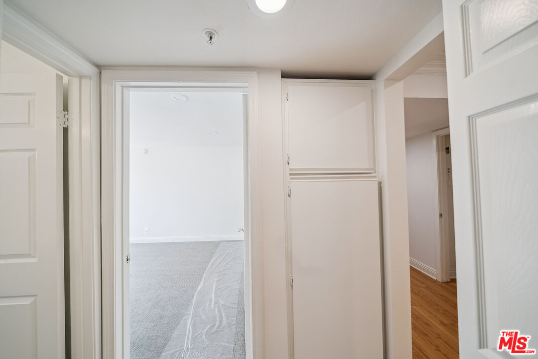 1508 Greenfield Ave Unit: 206
