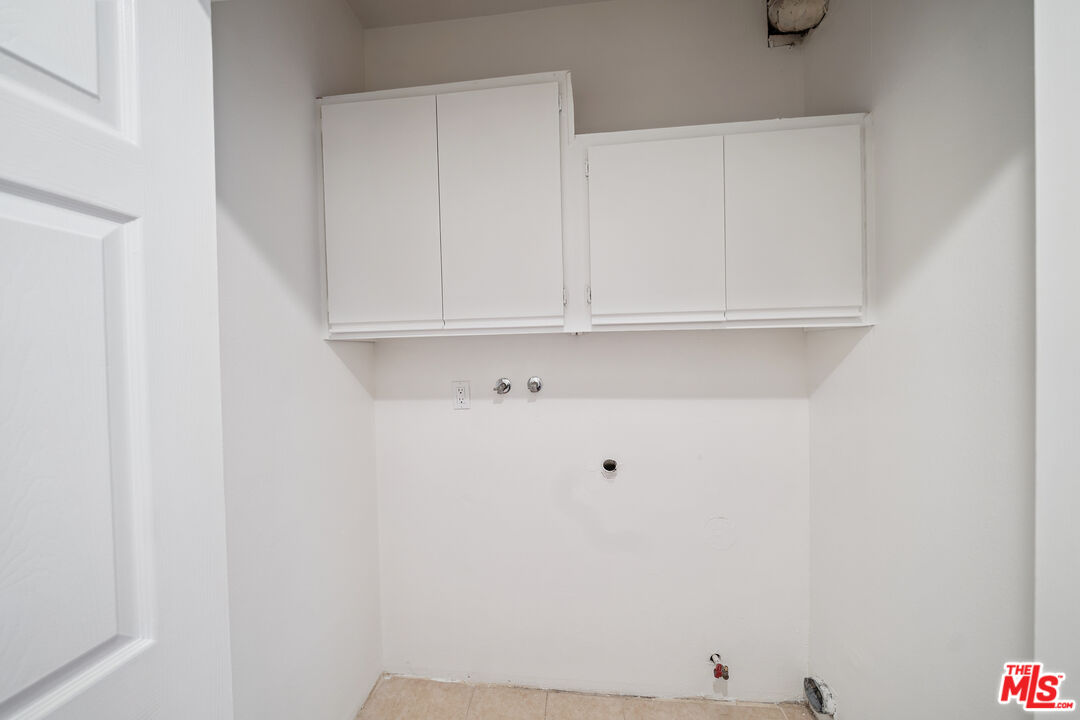 1508 Greenfield Ave Unit: 405