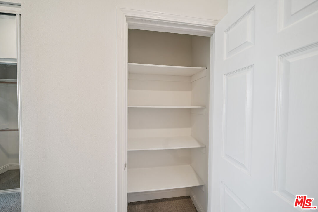 1508 Greenfield Ave Unit: 405