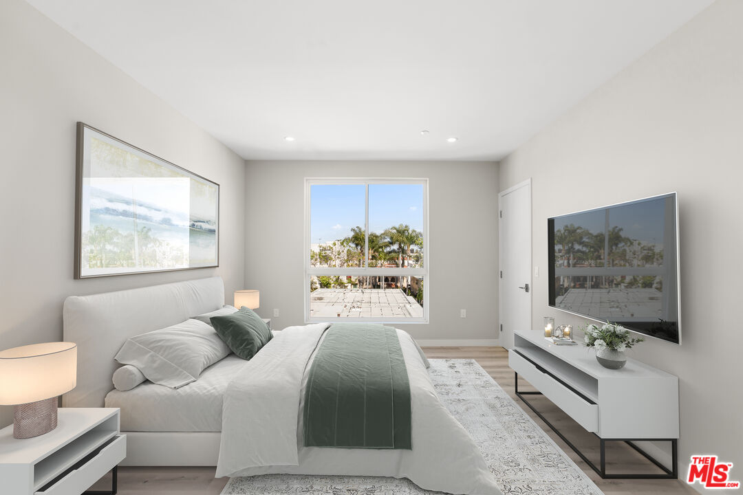 1226 S Bedford St Unit: 103