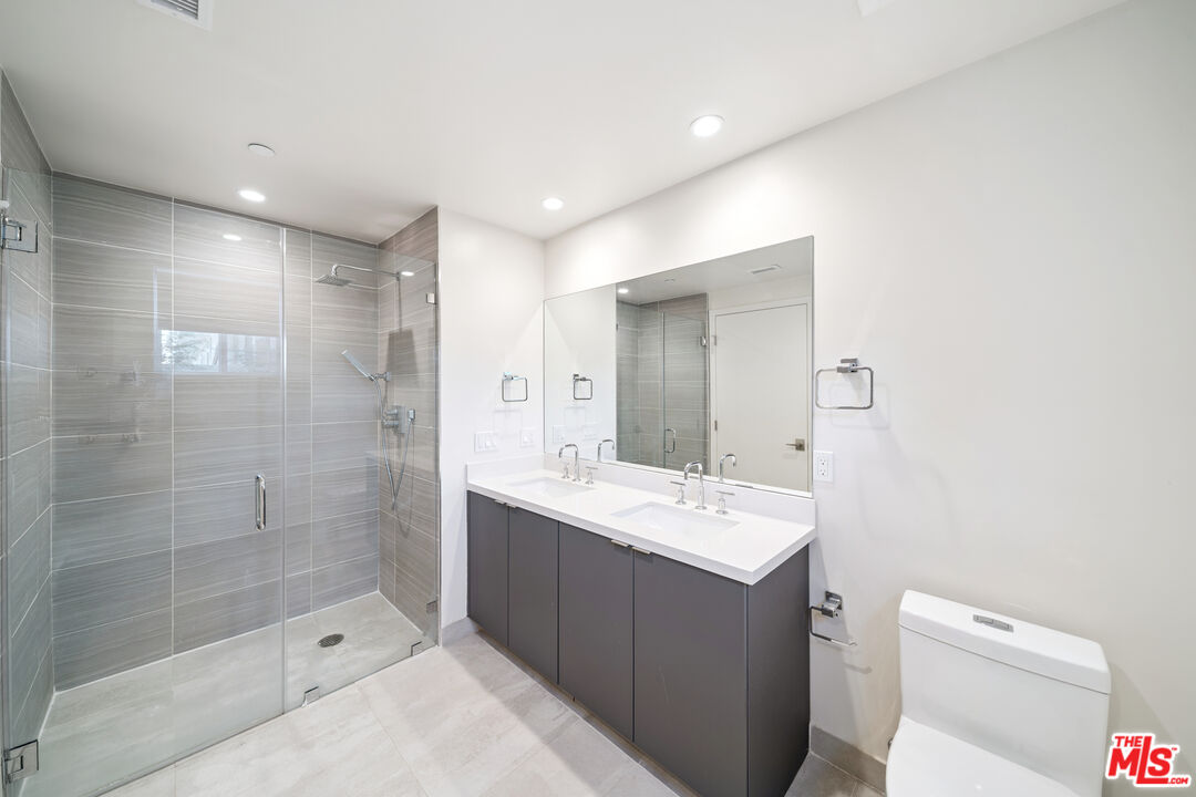 1226 S Bedford St Unit: 103