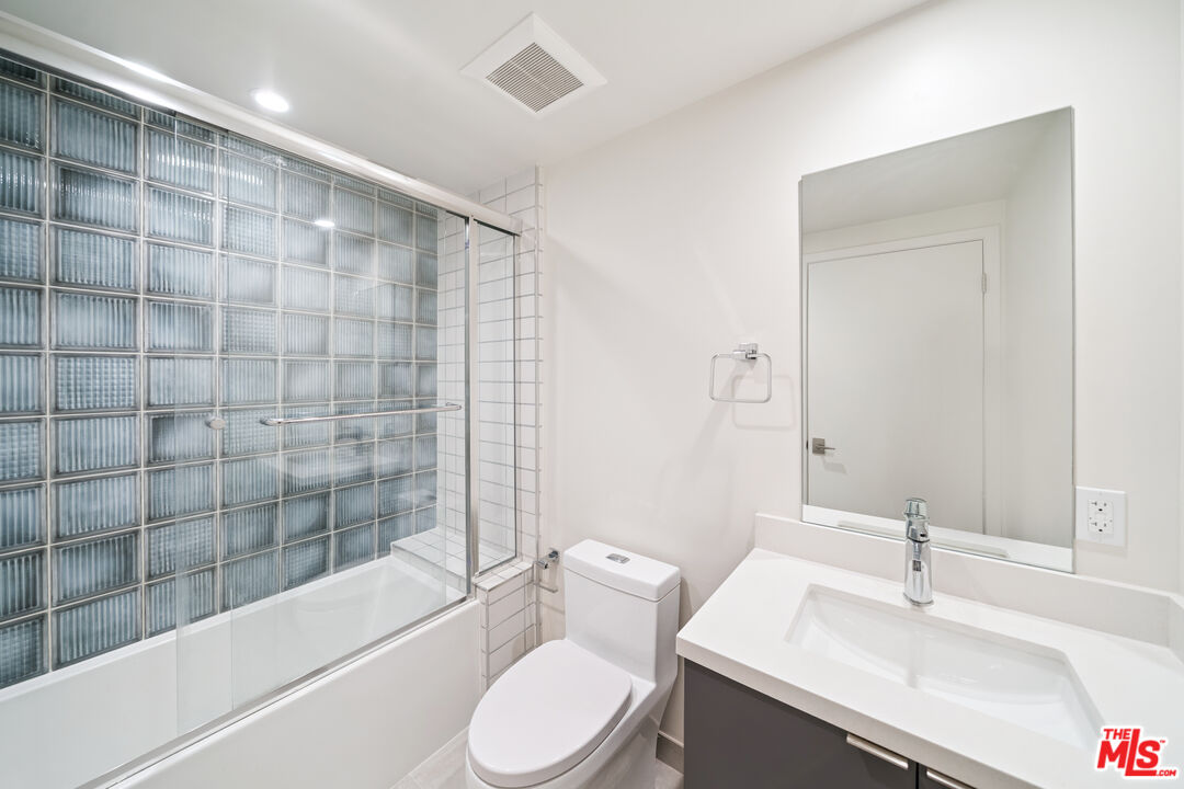 1226 S Bedford St Unit: 103