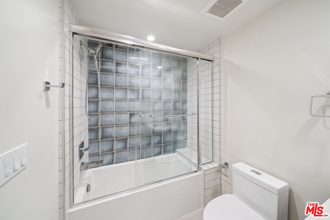 1226 S Bedford St Unit: 103