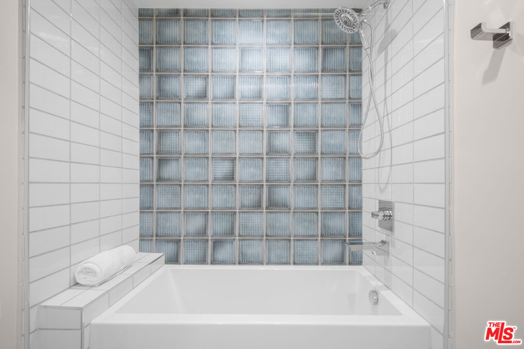 1226 S Bedford St Unit: 504