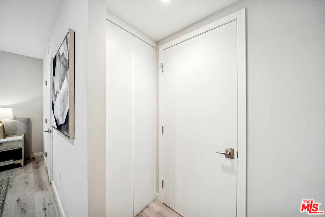 1051 S Corning St Unit: 204