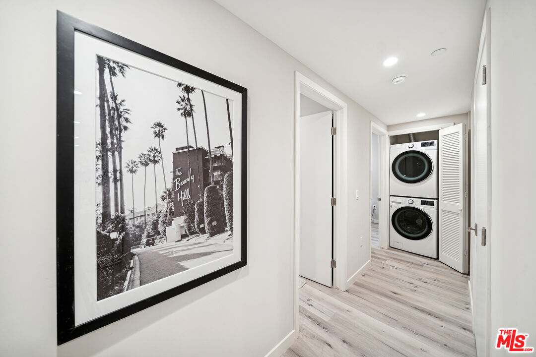 1051 S Corning St Unit: 204