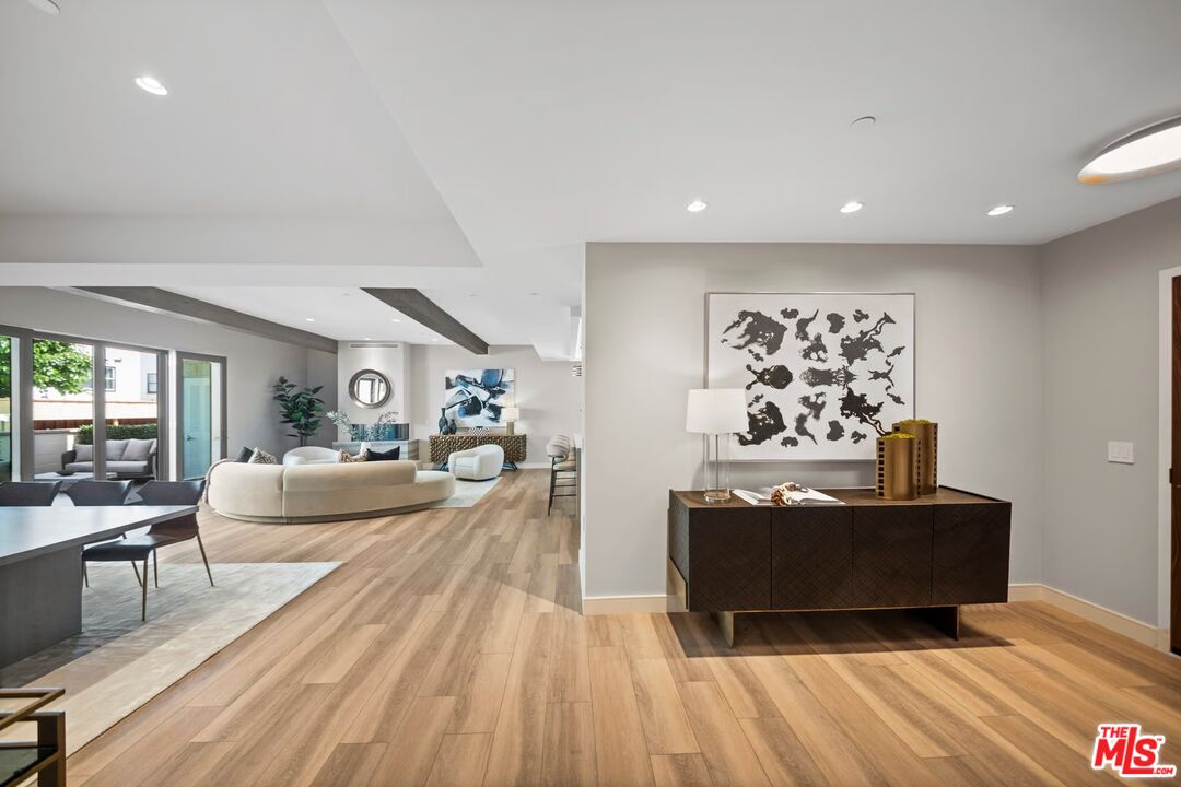 160 N La Peer Dr Unit: 202