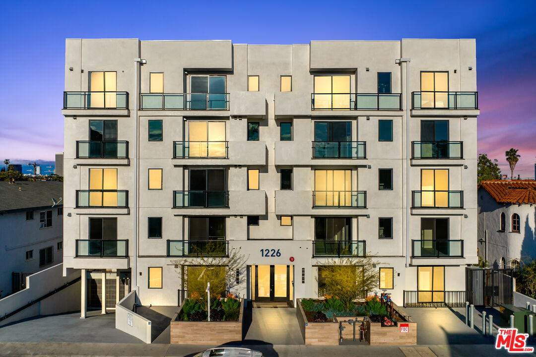 1226 S Bedford St Unit: 302