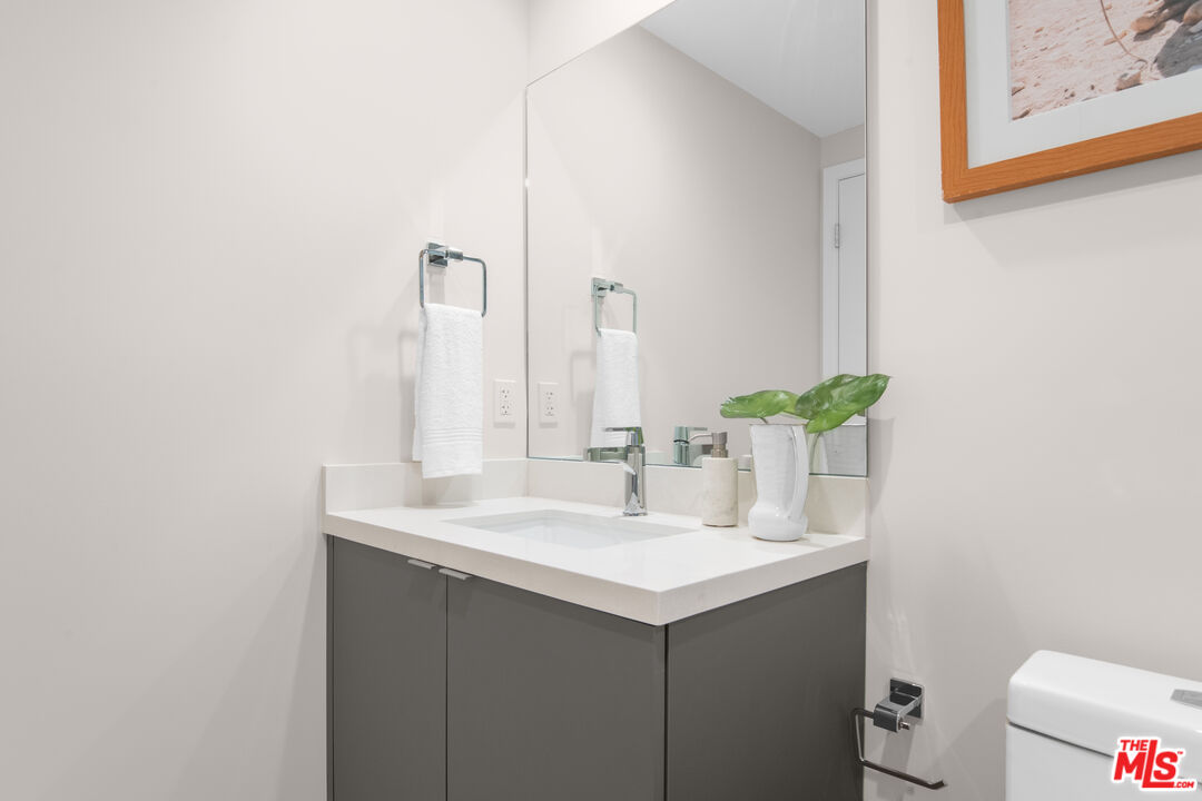 1226 S Bedford St Unit: 302