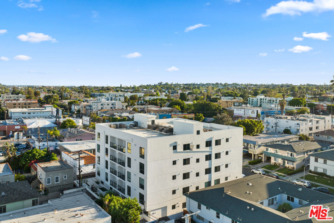 1226 S Bedford St Unit: 302