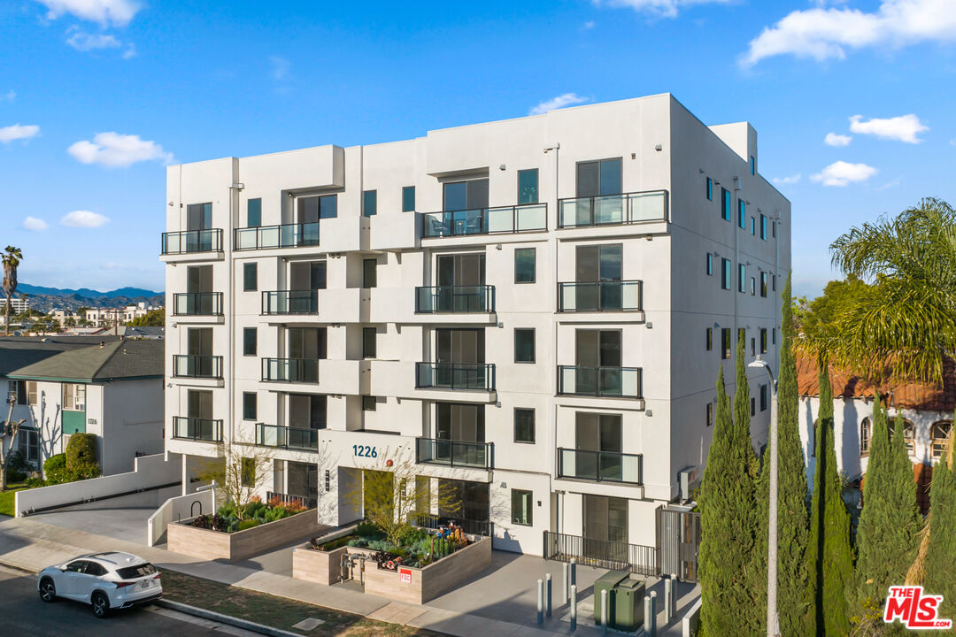 1226 S Bedford St Unit: 302