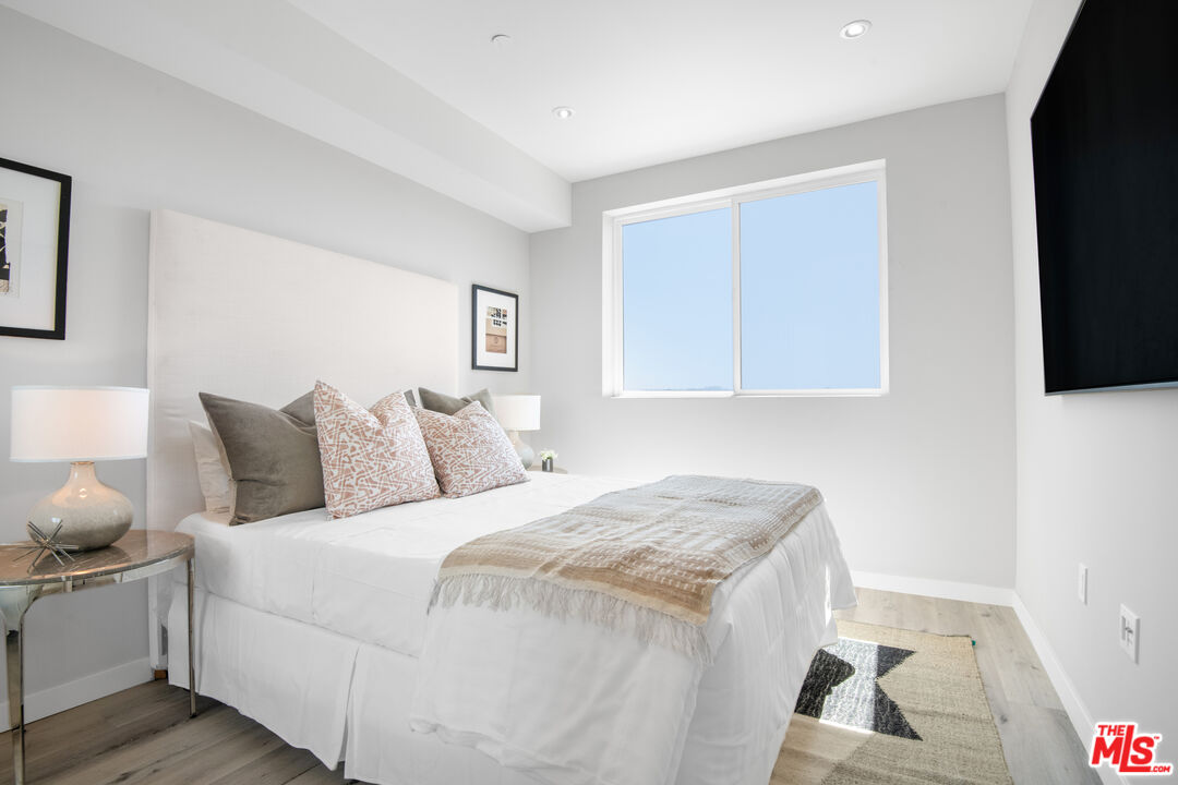 1226 S Bedford St Unit: 302