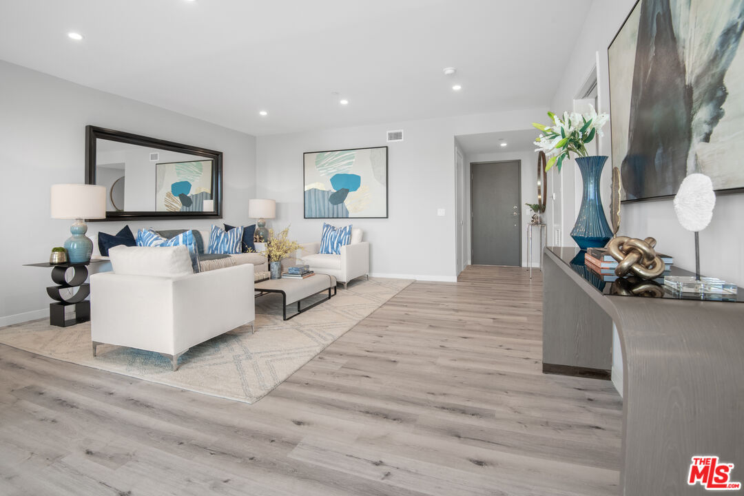 1226 S Bedford St Unit: 302