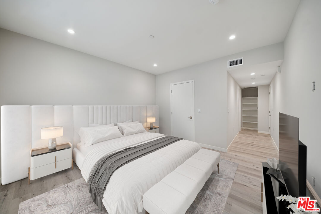 1051 S Corning St Unit: 102