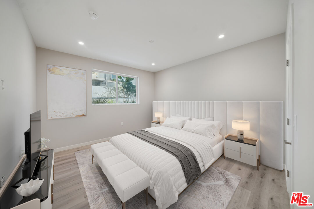 1051 S Corning St Unit: 102