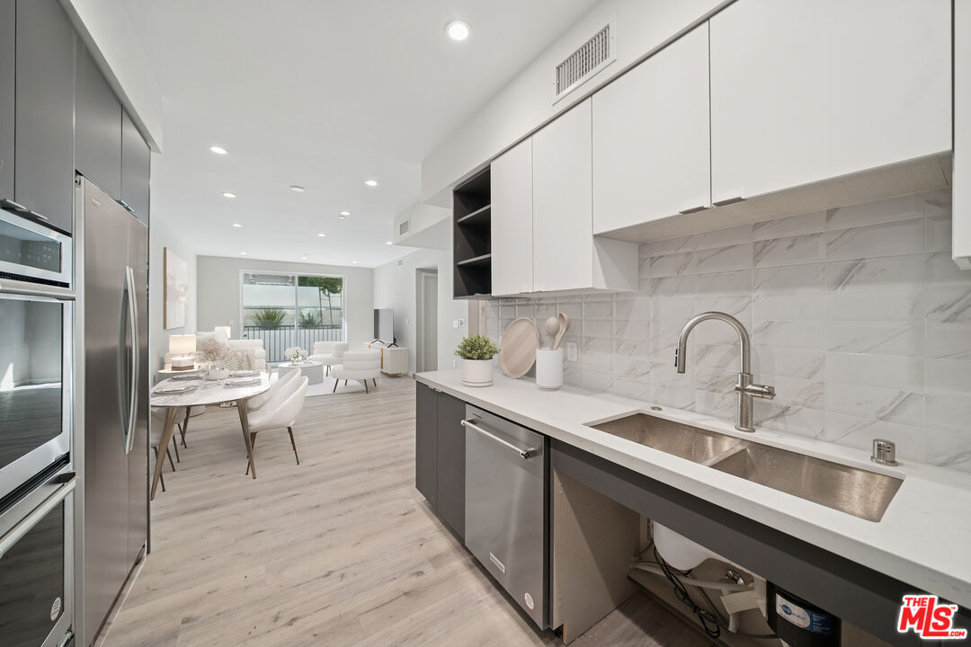 1051 S Corning St Unit: 102