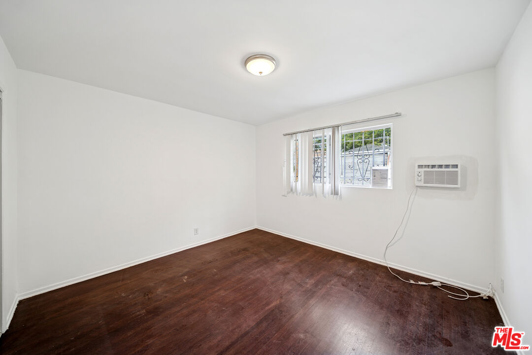 2314 S Corning Unit: 3