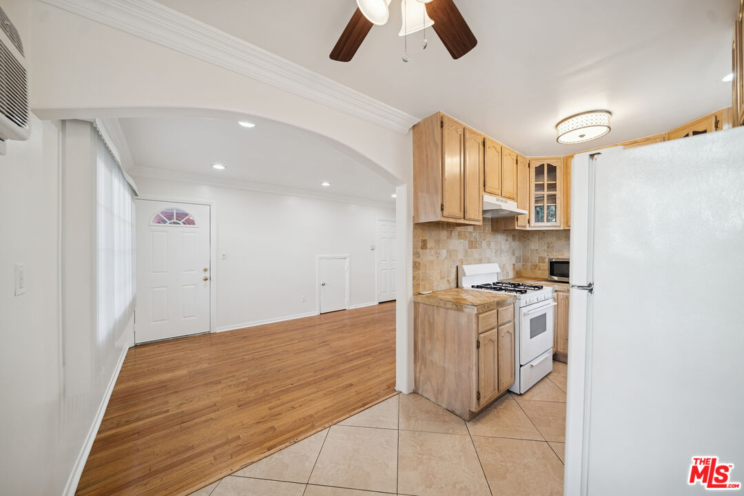 710 Westmount Unit: A