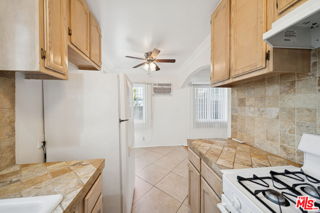 710 Westmount Unit: A