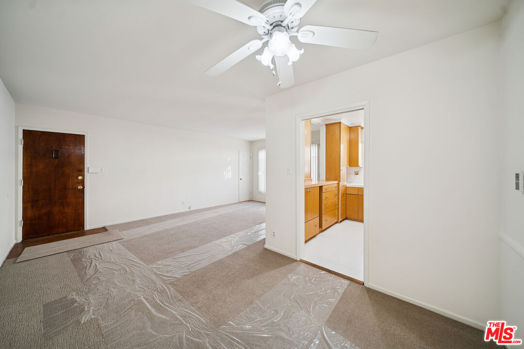 8442 Blackburn Unit: 8