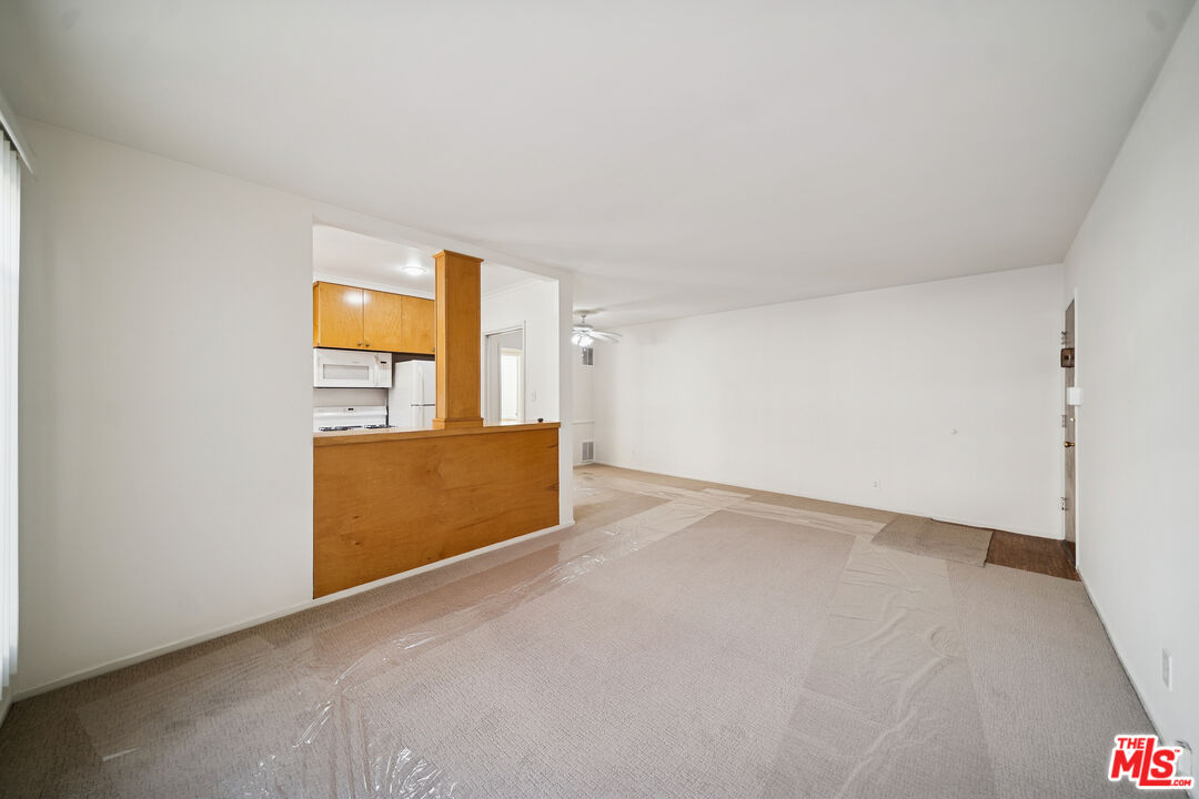 8442 Blackburn Unit: 8