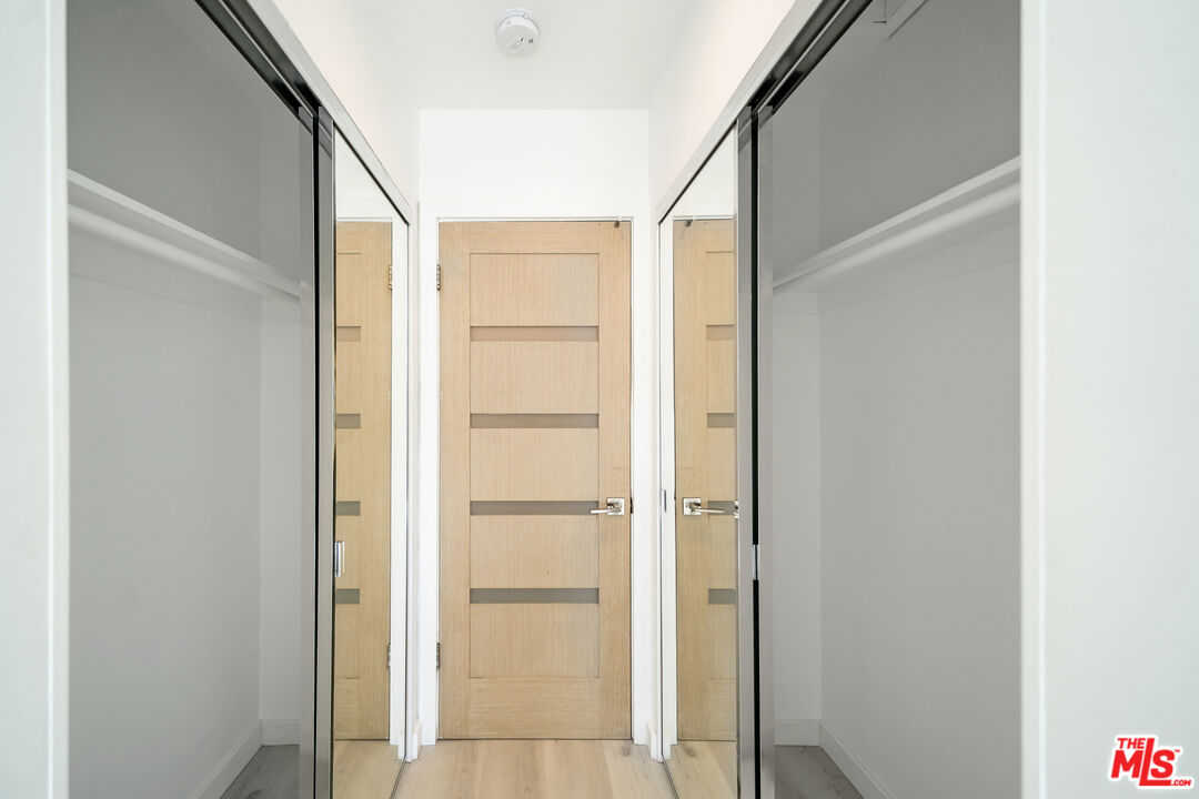 252 S New Hampshire Unit: 11