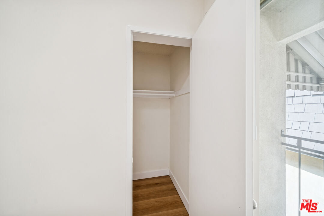 842 Westbourne Dr Unit: 8