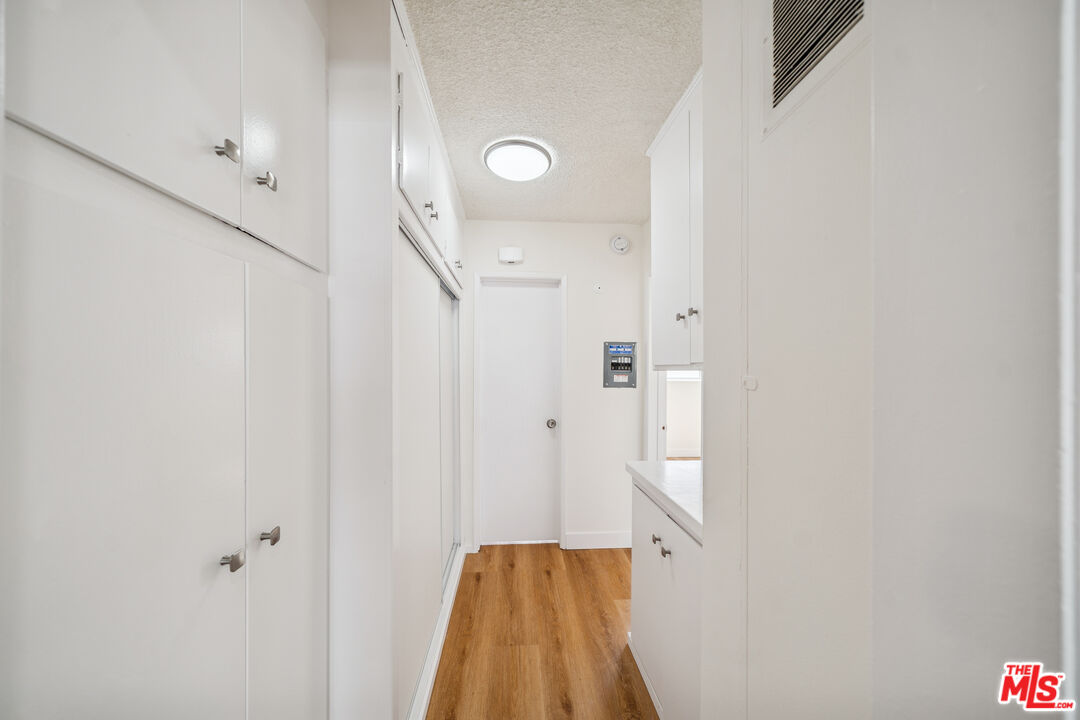 842 Westbourne Dr Unit: 8