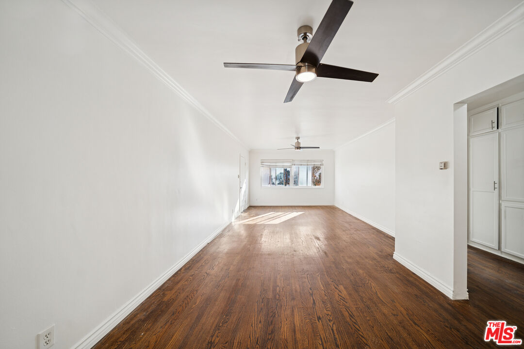 3652 Carmona Ave Unit: 6